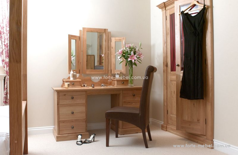 Выбираем туалетный столик в спальню